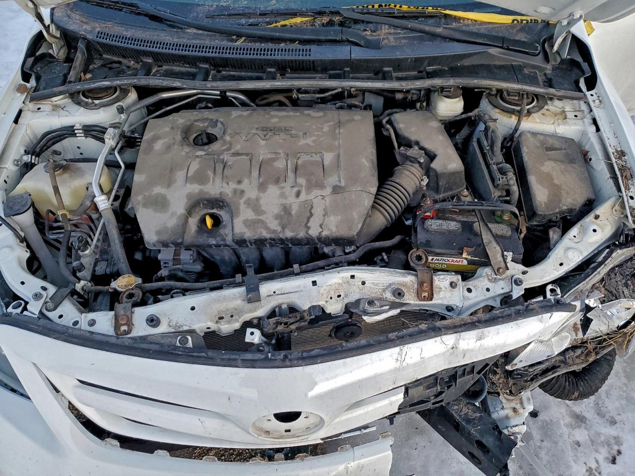 2013 TOYOTA COROLLA photo 11