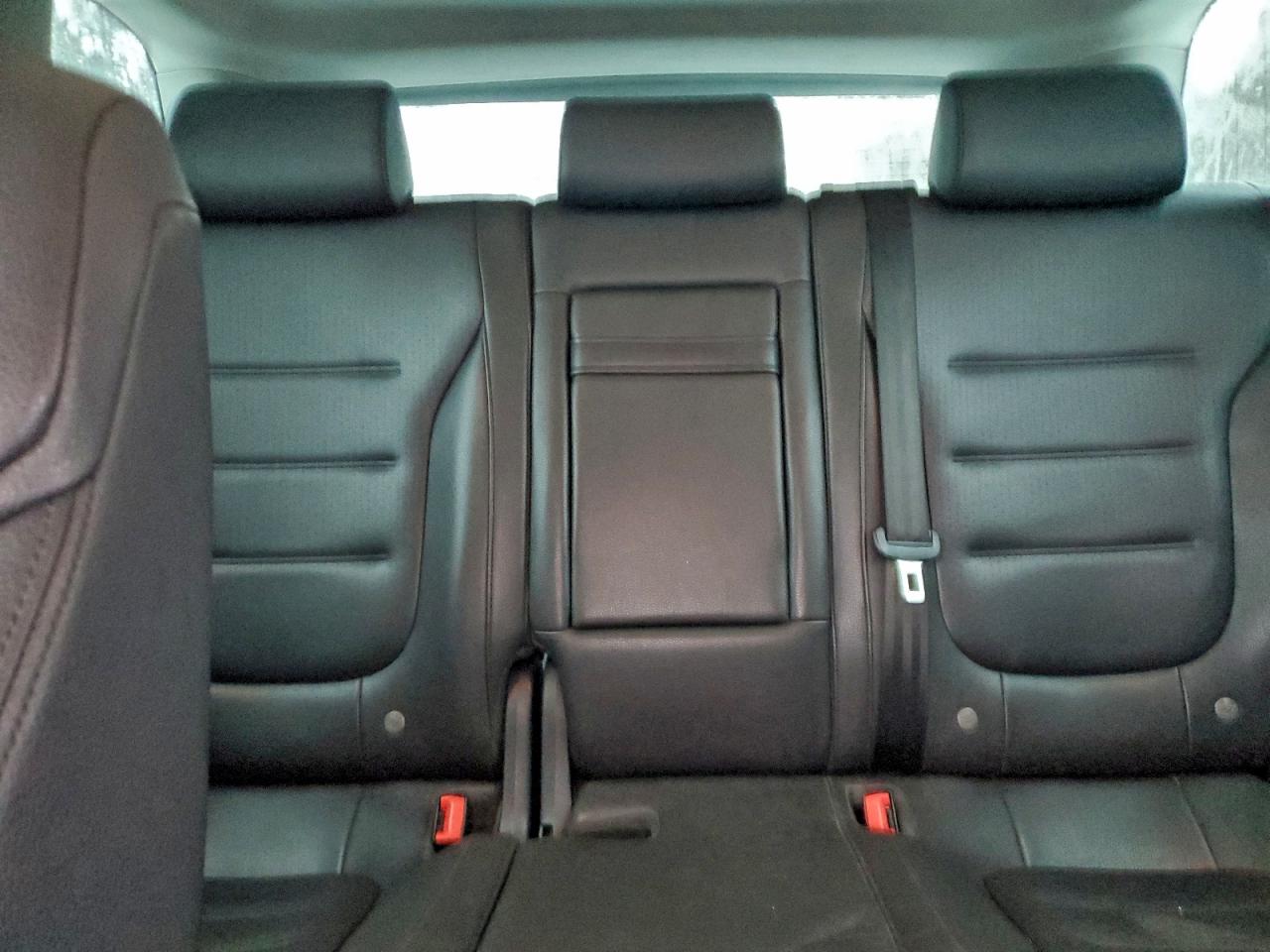 2014 VOLKSWAGEN TOUAREG TDI photo 10
