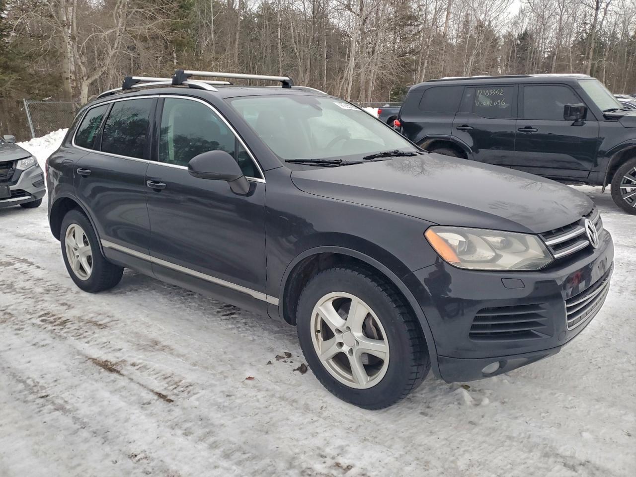 2014 VOLKSWAGEN TOUAREG TDI photo 4
