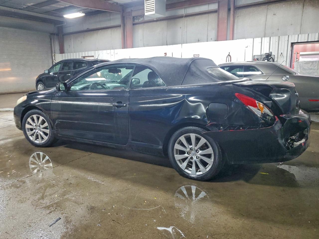 2004 TOYOTA CAMRY SOLARA SE photo 2