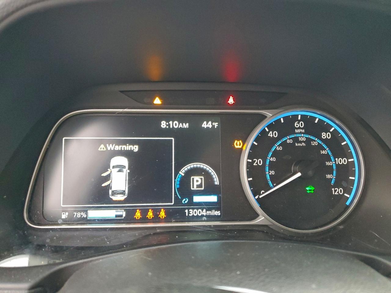 2025 NISSAN LEAF S photo 9