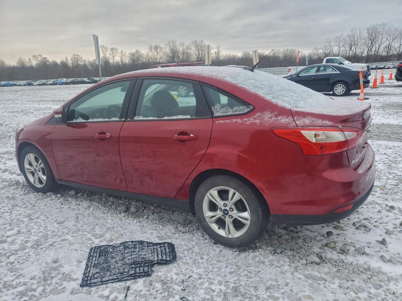 2013 FORD FOCUS SE photo 2