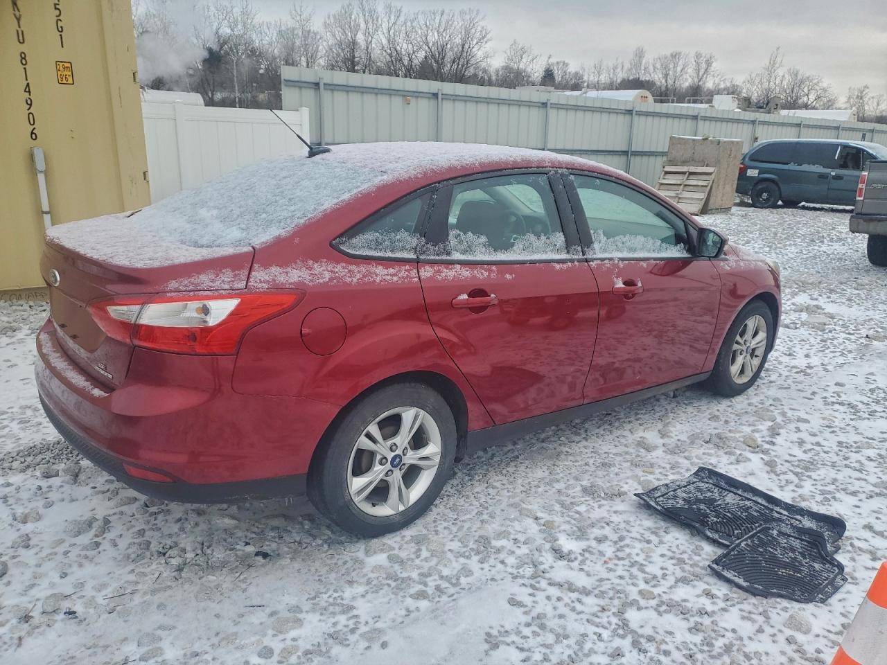 2013 FORD FOCUS SE photo 3