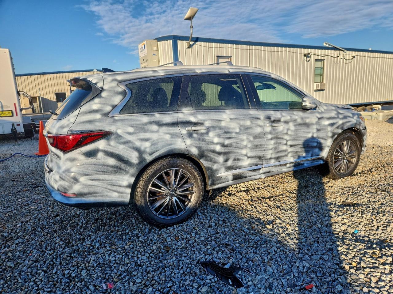 2020 INFINITI QX60 LUXE photo 7