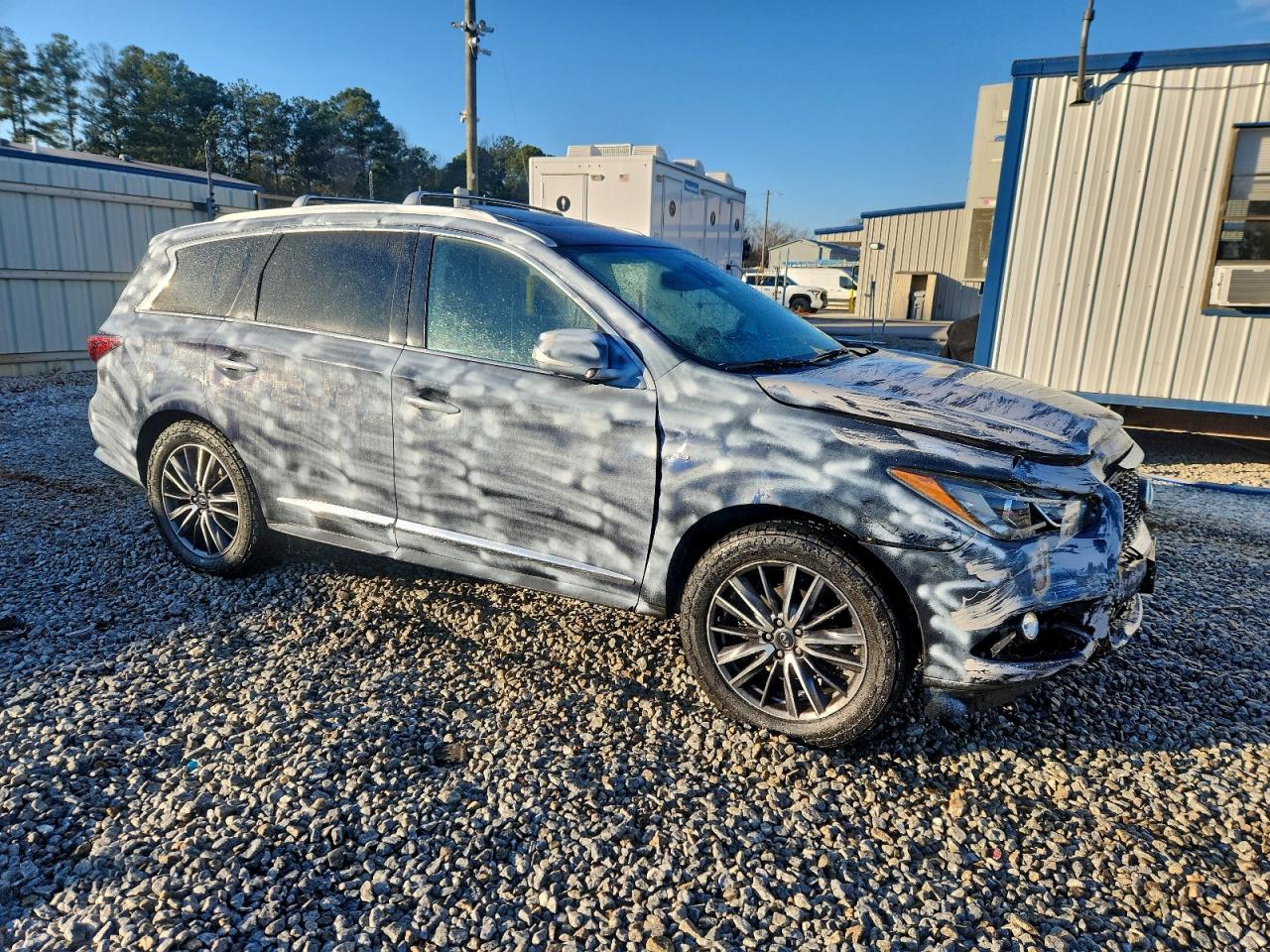 2020 INFINITI QX60 LUXE photo 10