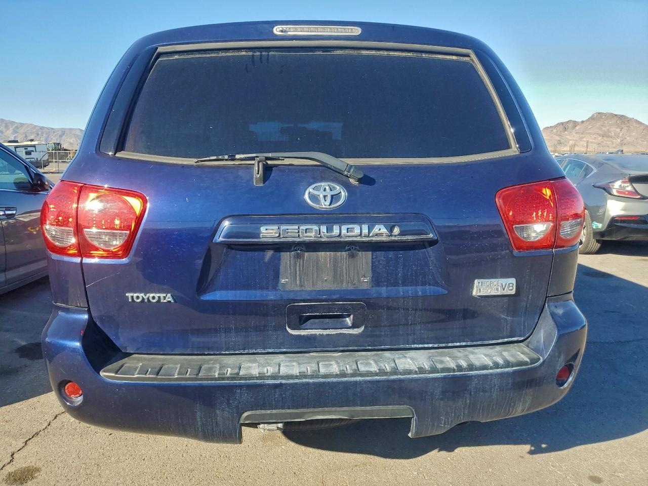2008 TOYOTA SEQUOIA SR5 photo 6