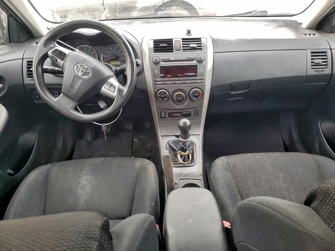 2011 TOYOTA COROLLA BASE photo 8