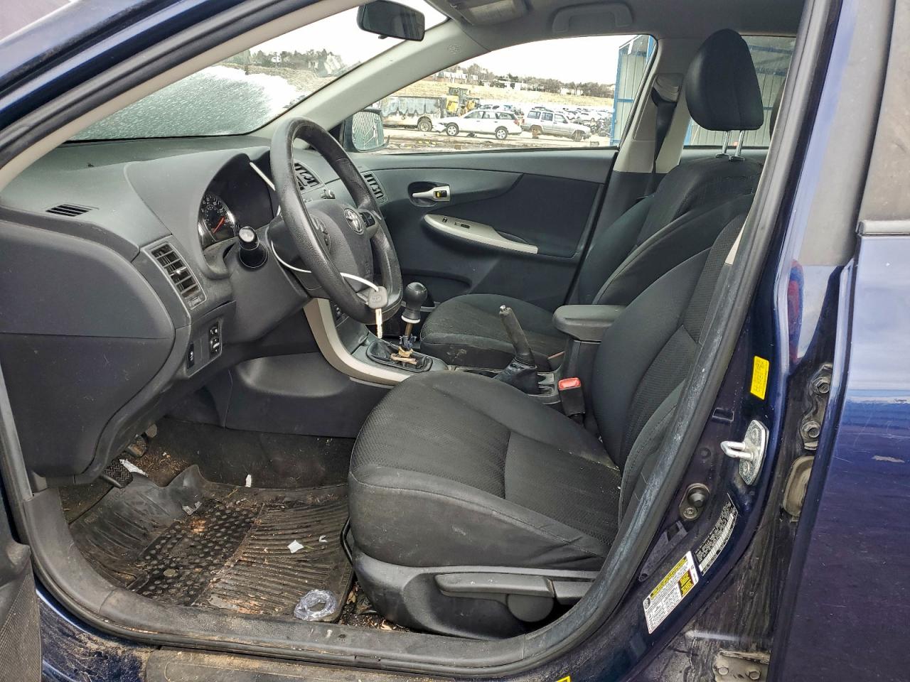 2011 TOYOTA COROLLA BASE photo 7