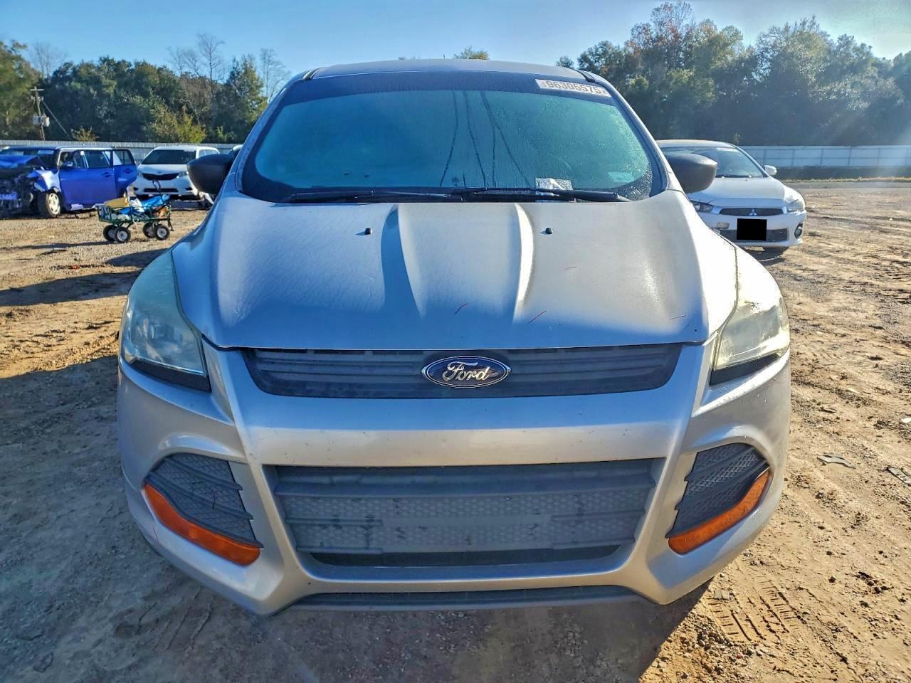 2015 FORD ESCAPE S photo 5