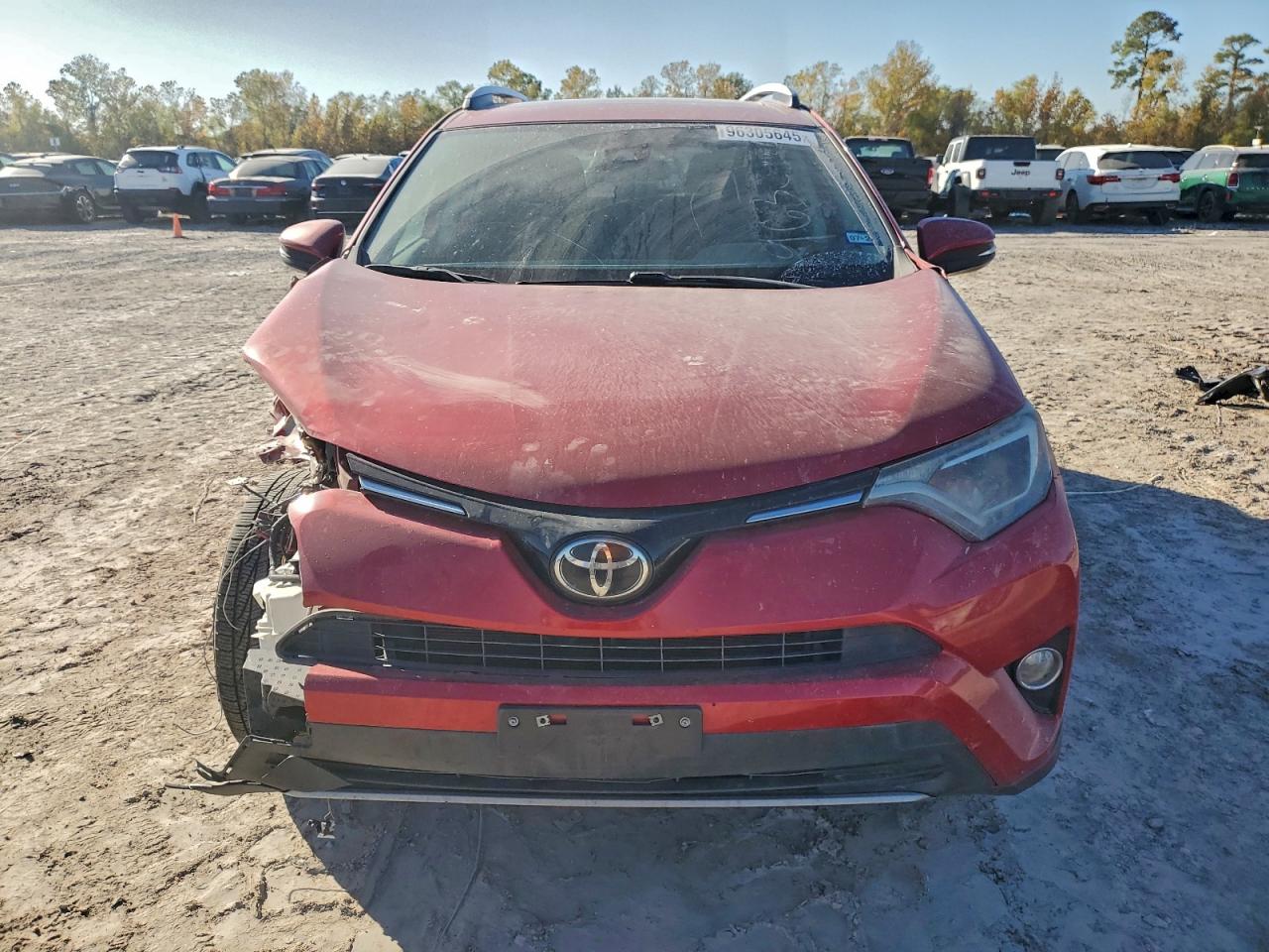 2017 TOYOTA RAV4 XLE photo 9