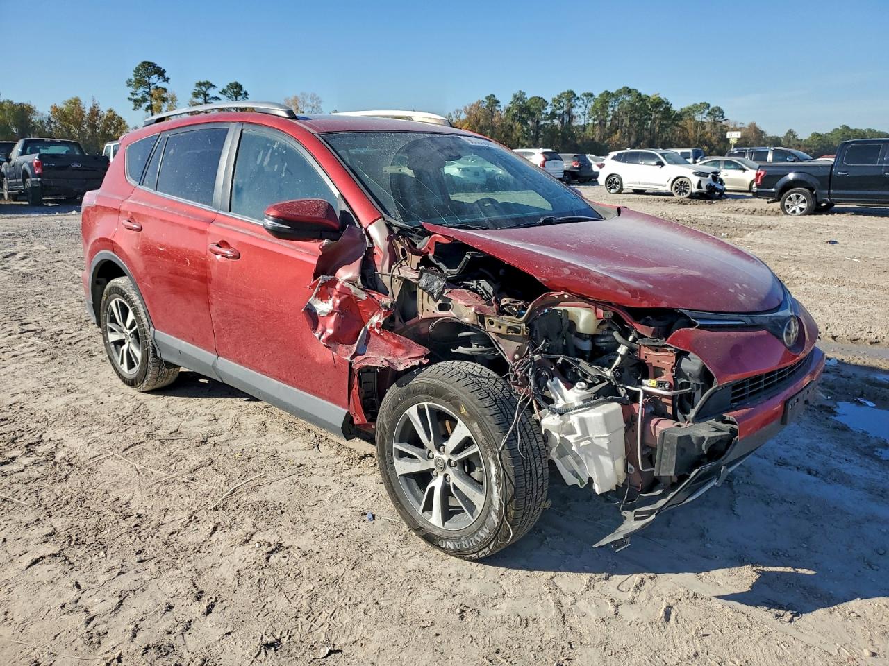 2017 TOYOTA RAV4 XLE photo 7