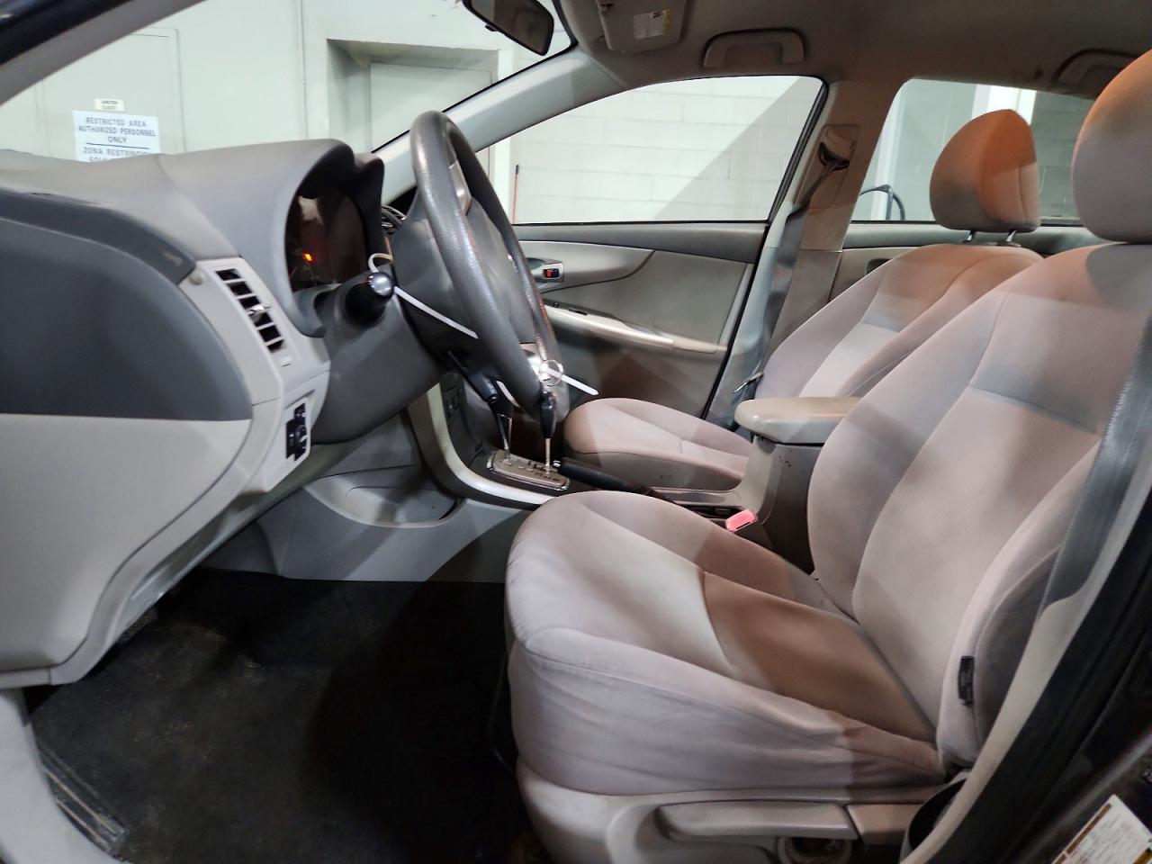2010 TOYOTA COROLLA BASE photo 7