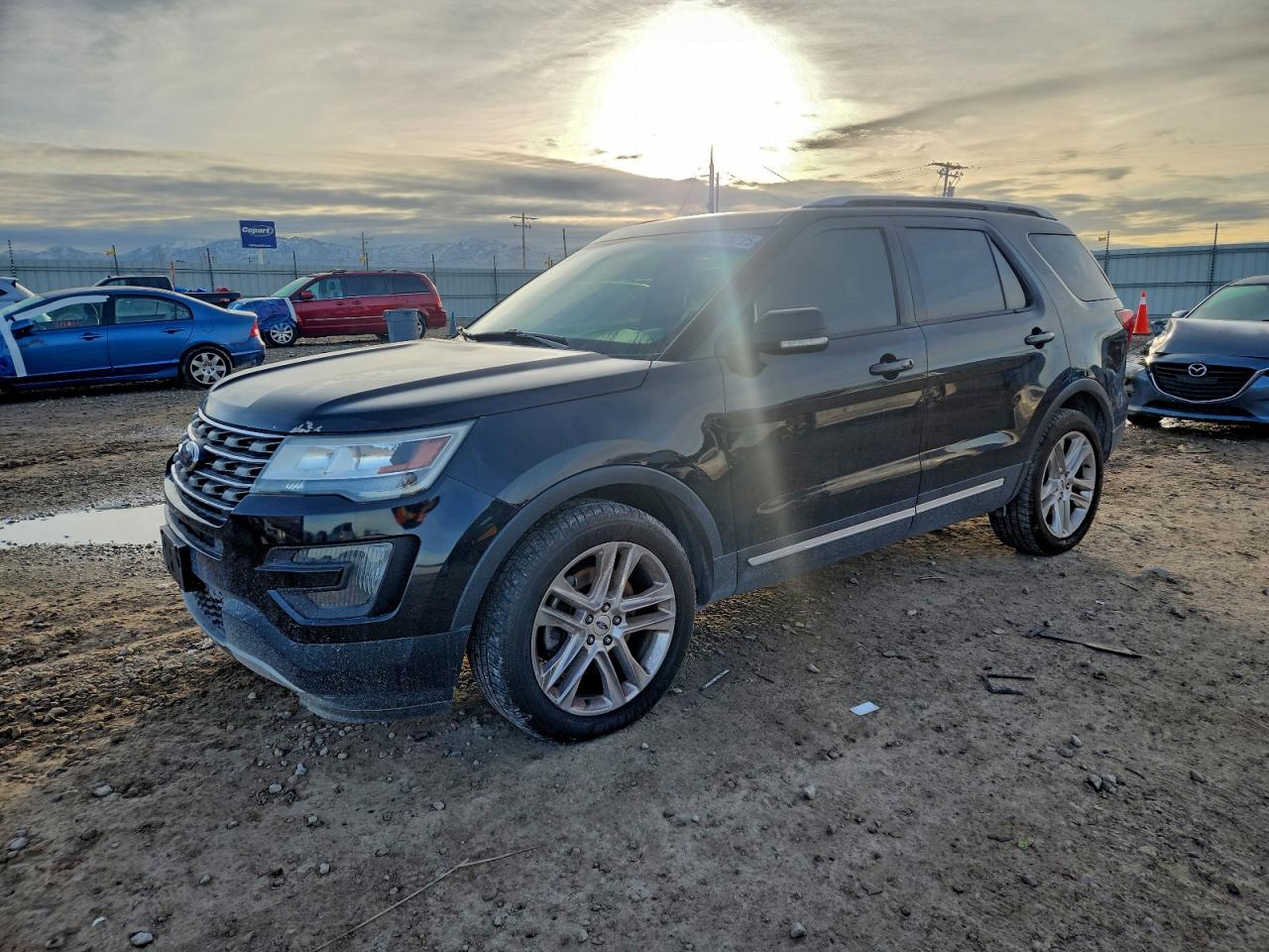 2016 FORD EXPLORER XLT — SIDE damage — photo 1