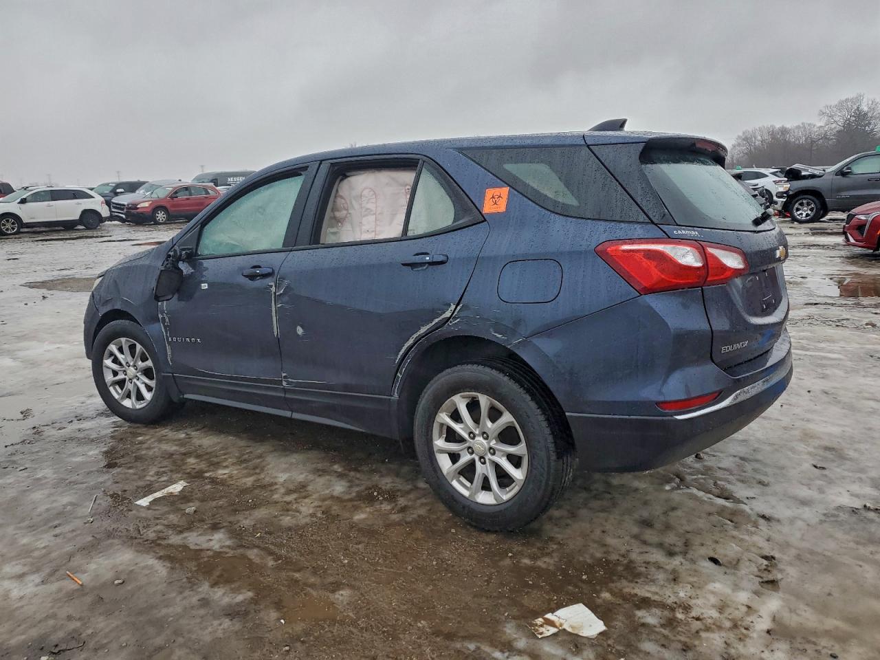 2018 CHEVROLET EQUINOX LS photo 2