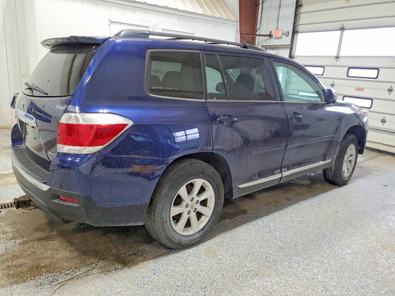 2012 TOYOTA HIGHLANDER BASE photo 3