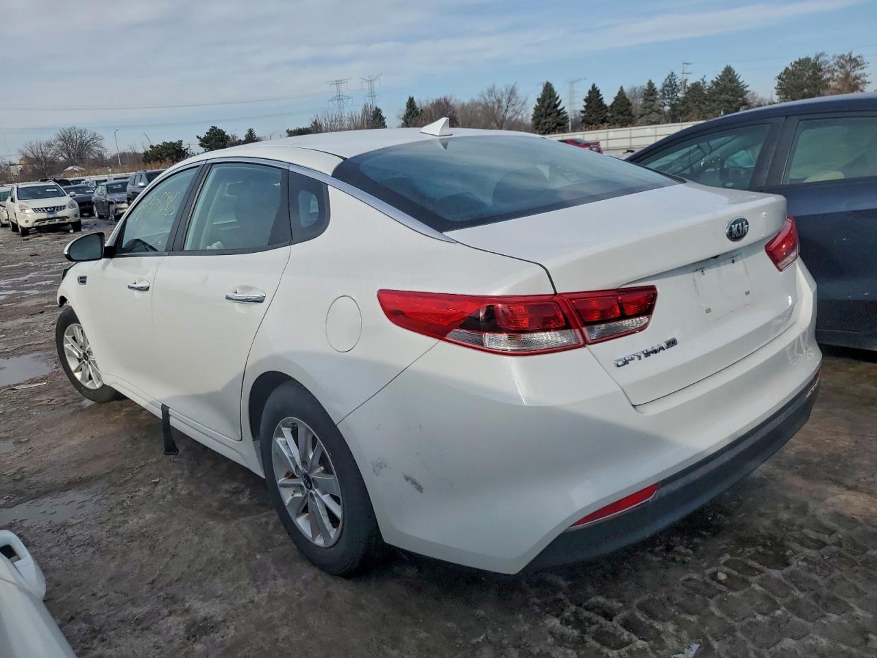 2018 KIA OPTIMA LX photo 2