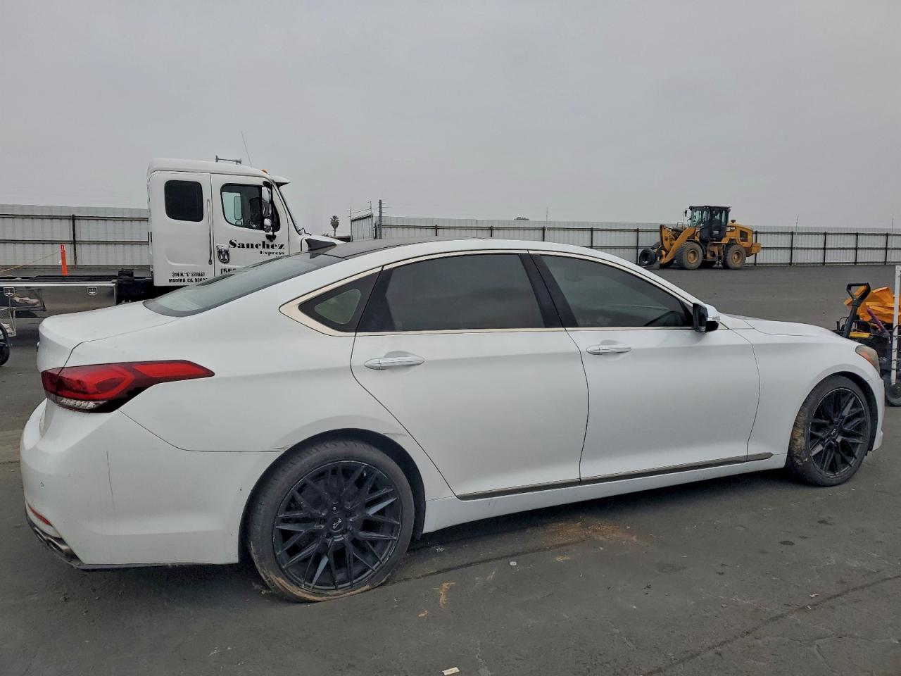 2015 HYUNDAI GENESIS 5.0L photo 3