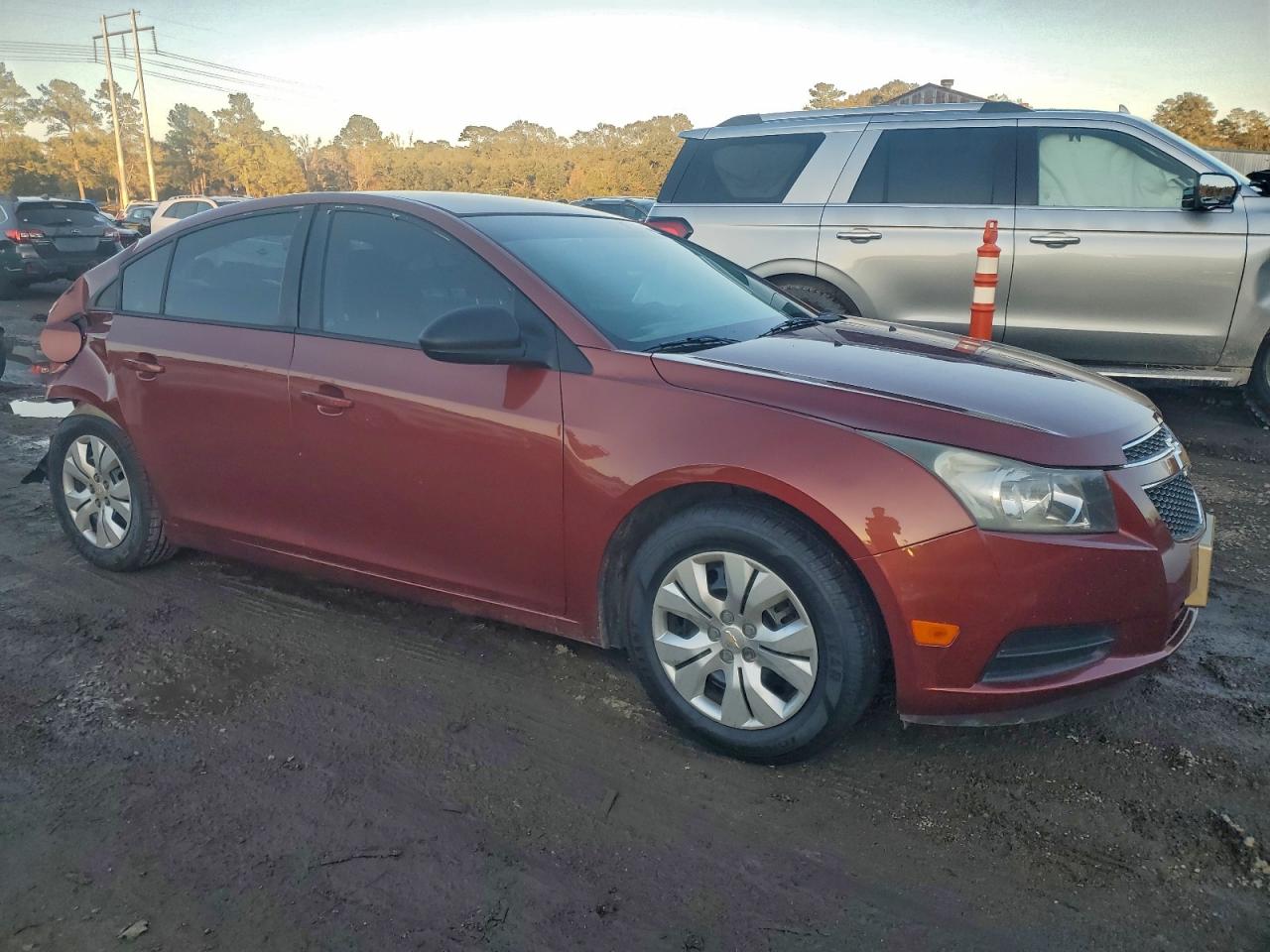 2013 CHEVROLET CRUZE LS photo 4