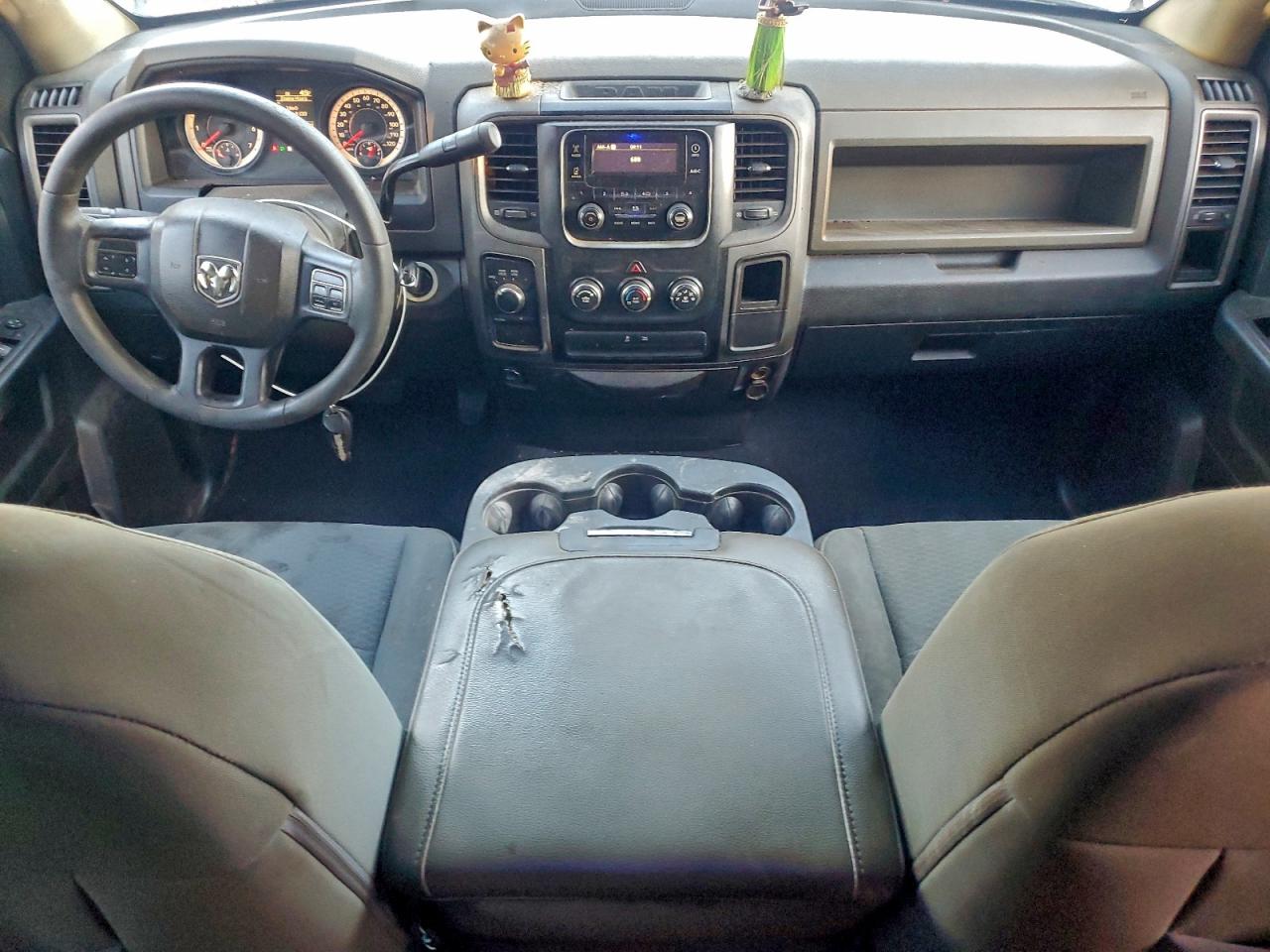 2013 RAM 1500 ST photo 8