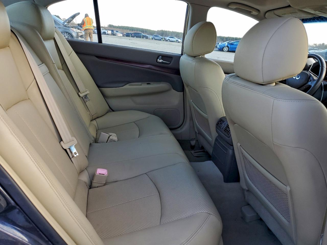 2009 INFINITI G37 BASE photo 10