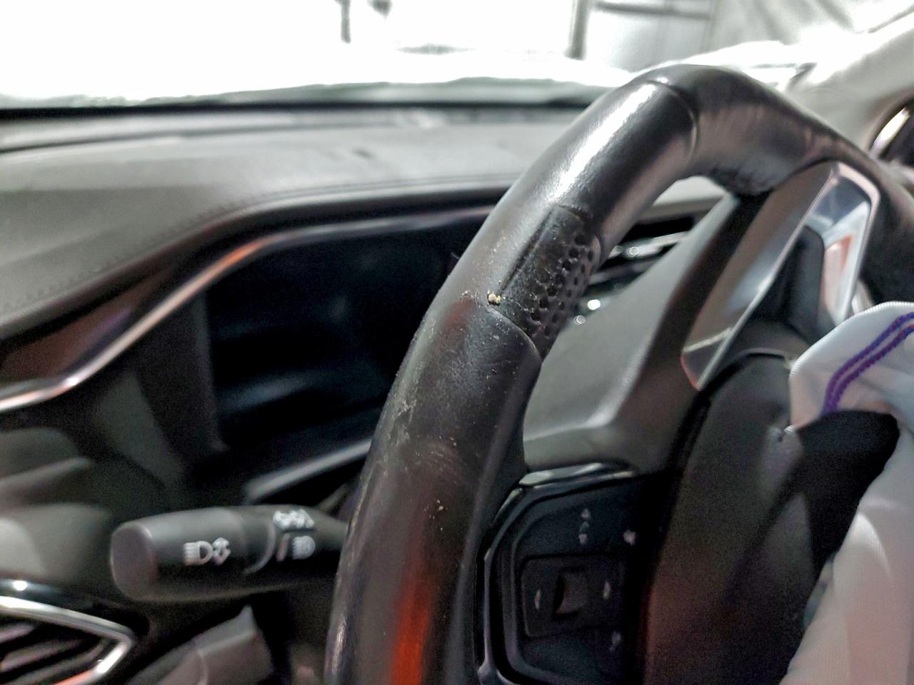 2023 CHEVROLET BOLT EUV LT photo 9