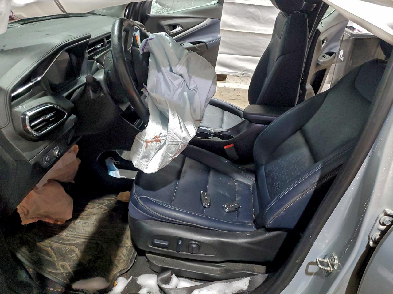 2023 CHEVROLET BOLT EUV LT photo 7