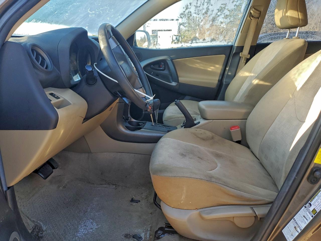 2011 TOYOTA RAV4 photo 7