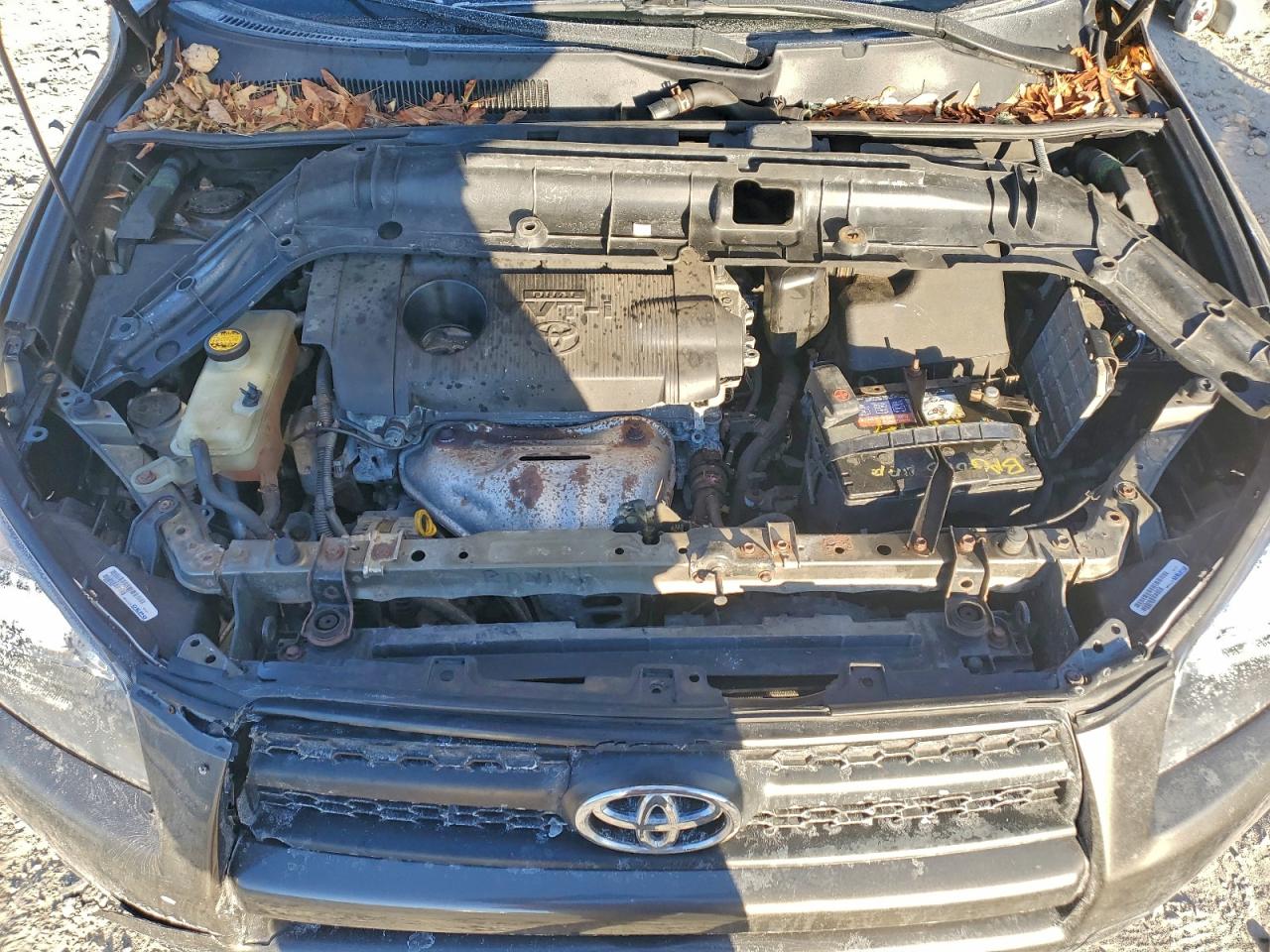 2011 TOYOTA RAV4 photo 12