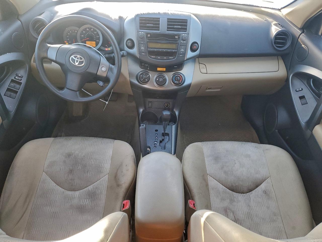 2011 TOYOTA RAV4 photo 8