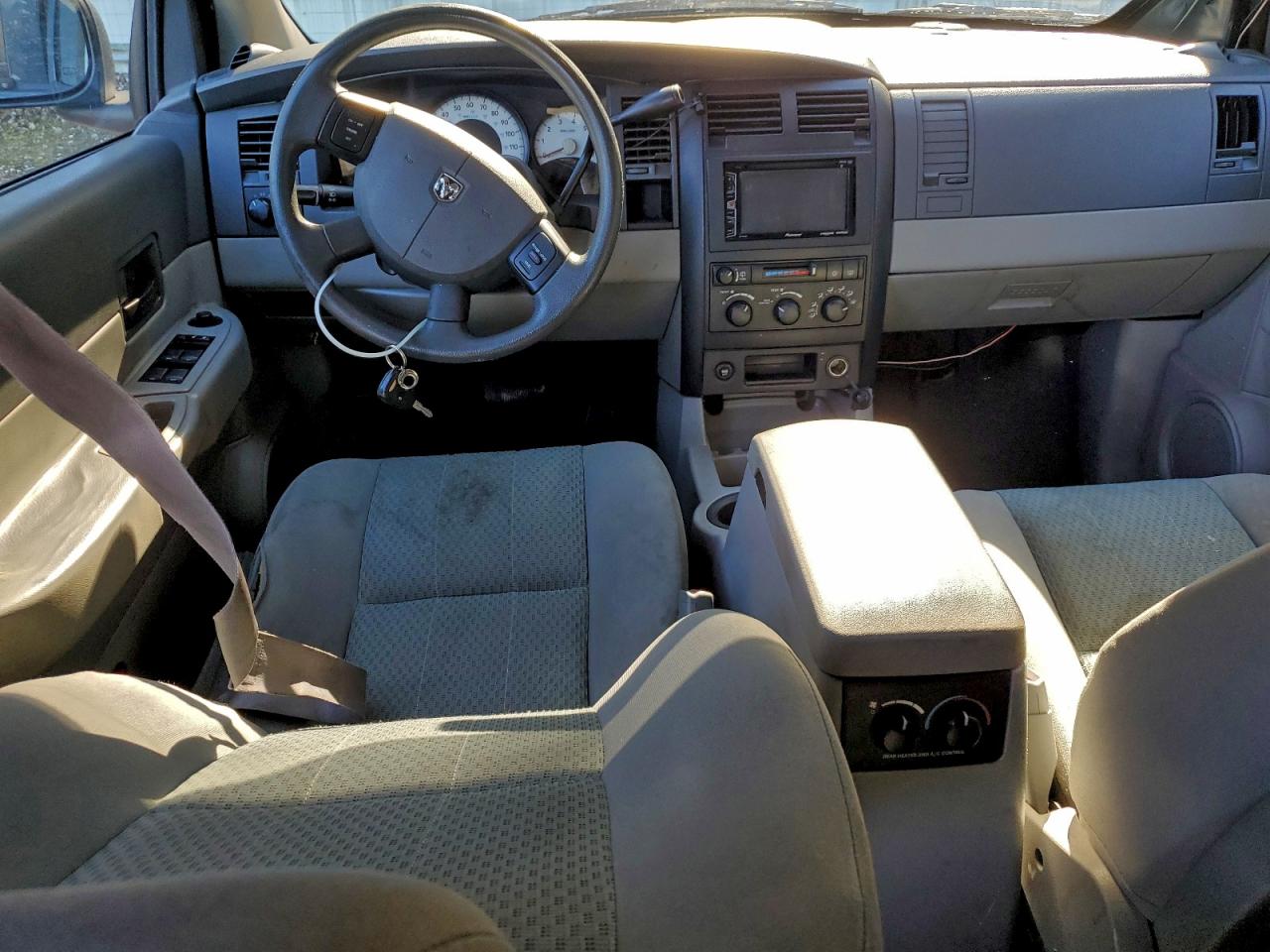 2007 DODGE DURANGO SXT photo 8