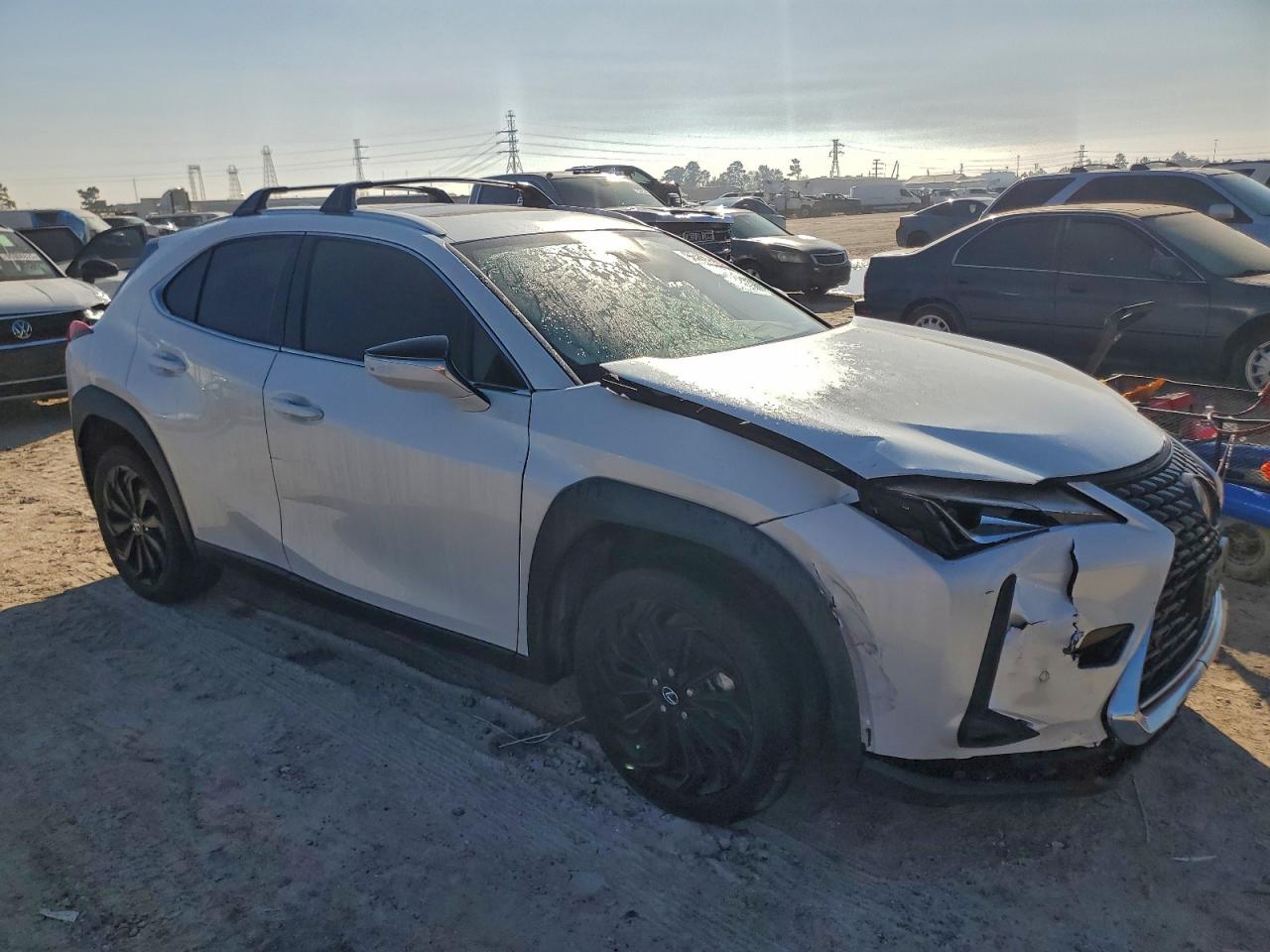 2022 LEXUS UX 200 BASE photo 4