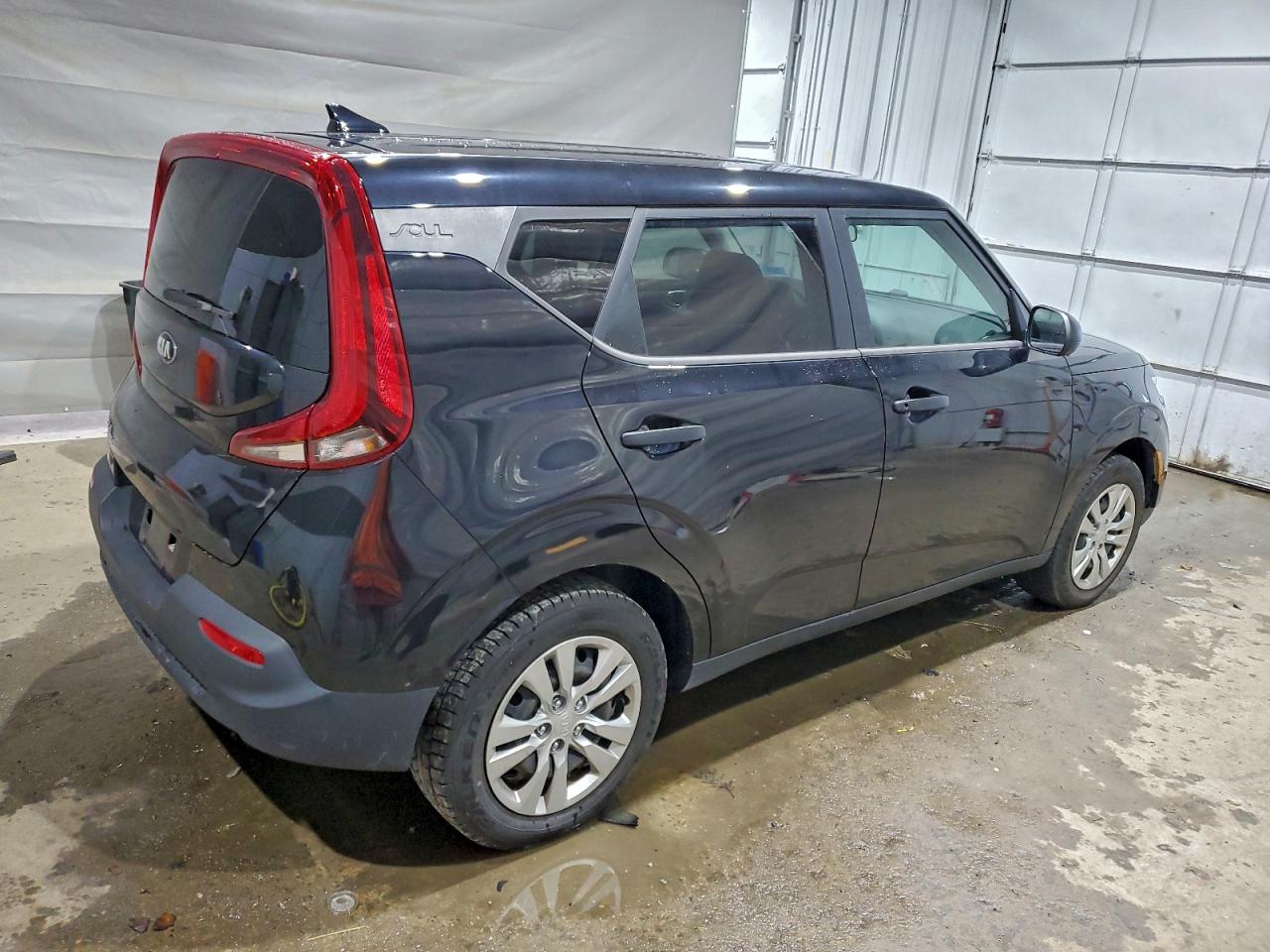 2021 KIA SOUL LX photo 3