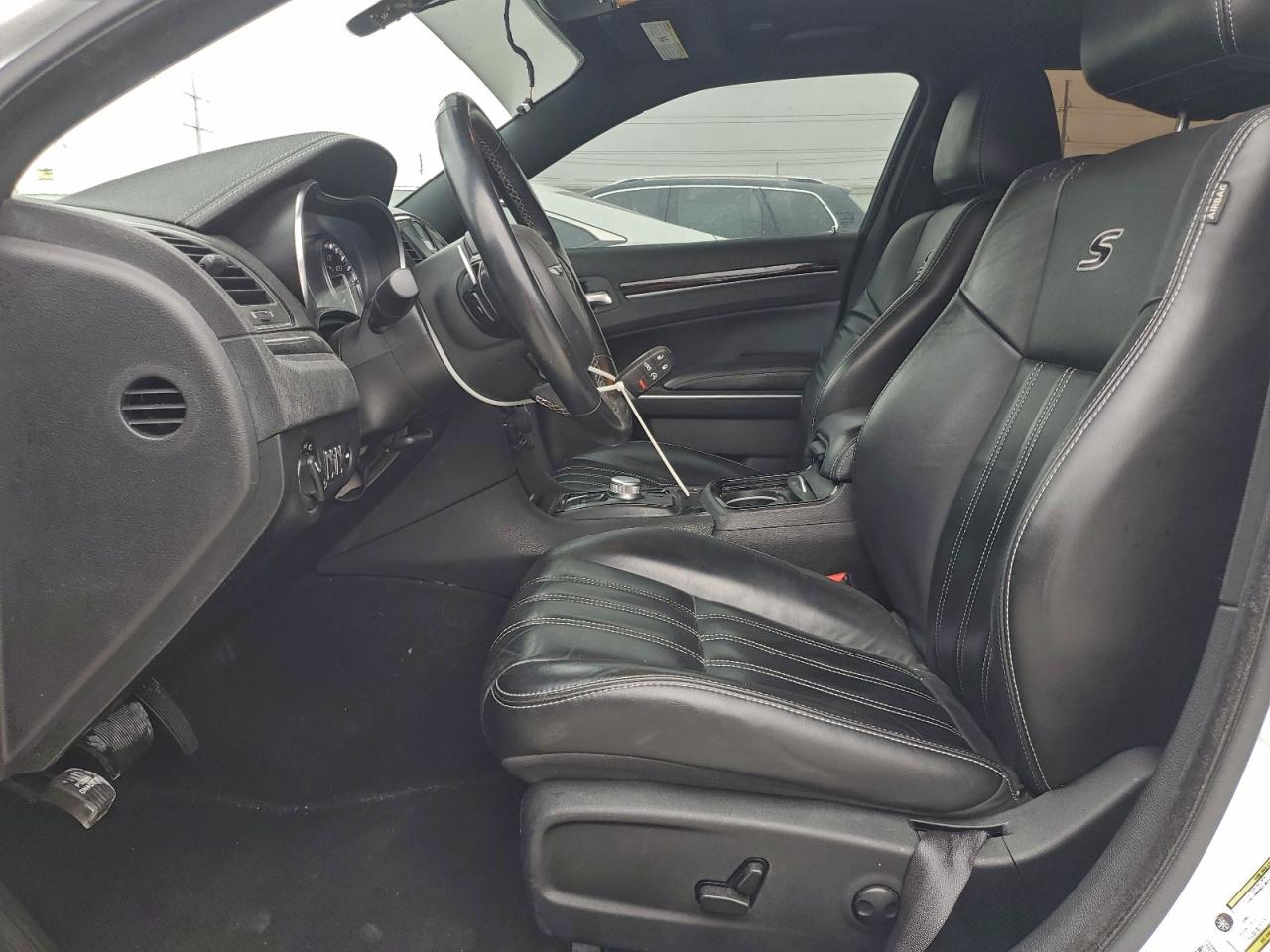 2022 CHRYSLER 300 S photo 19
