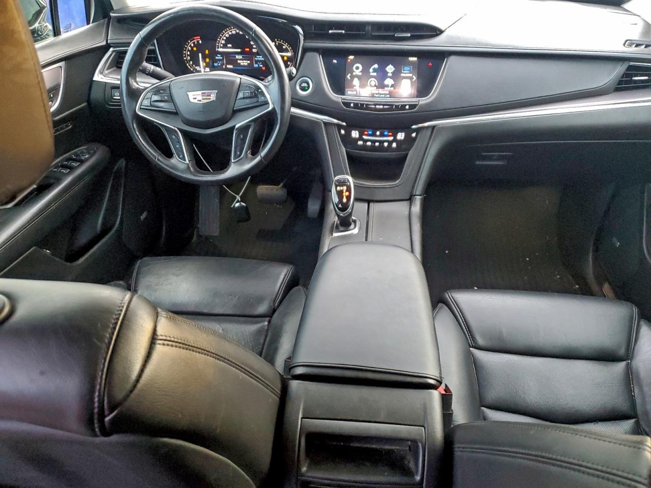 2017 CADILLAC XT5 LUXURY photo 8