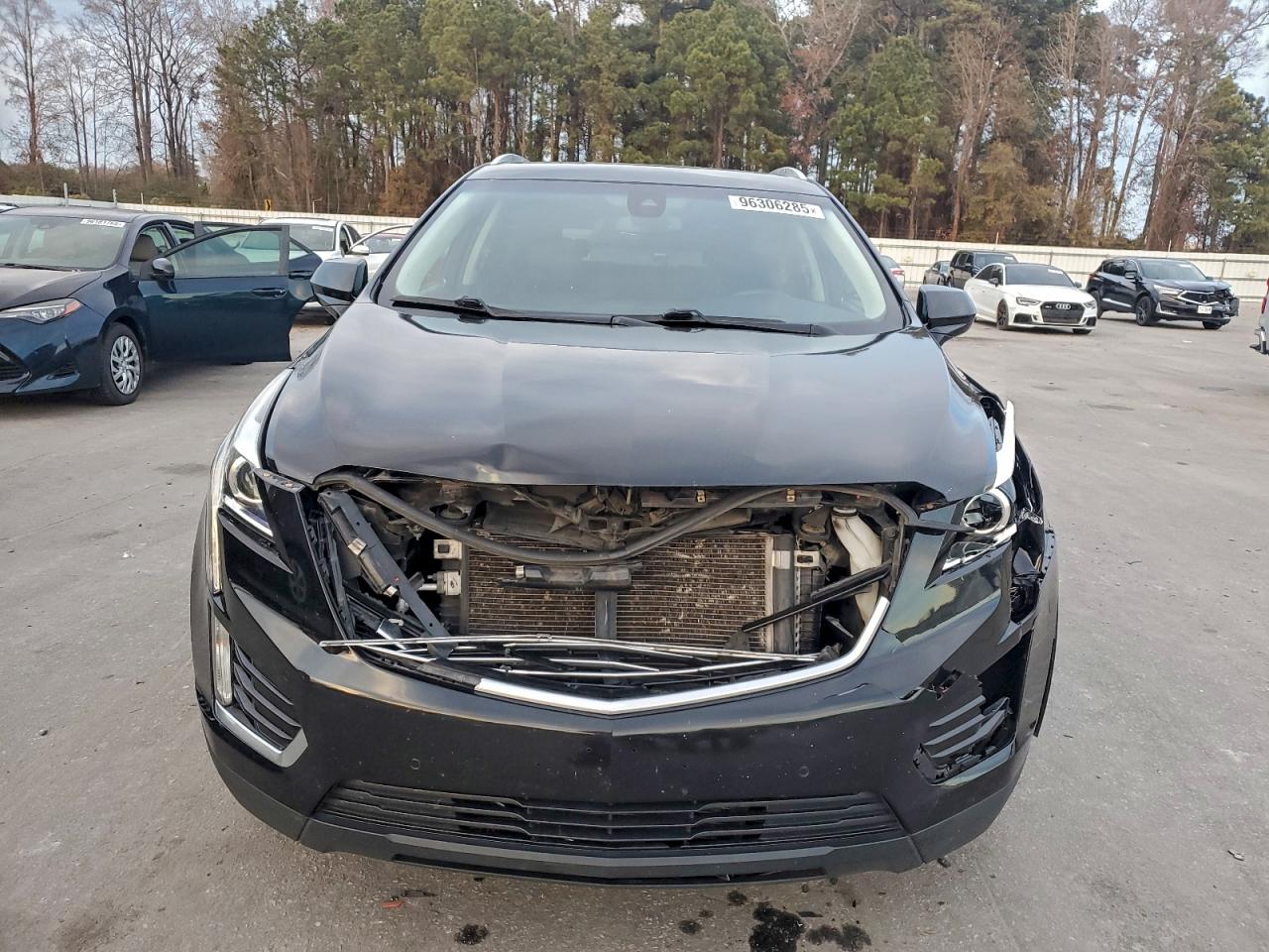 2017 CADILLAC XT5 LUXURY photo 5