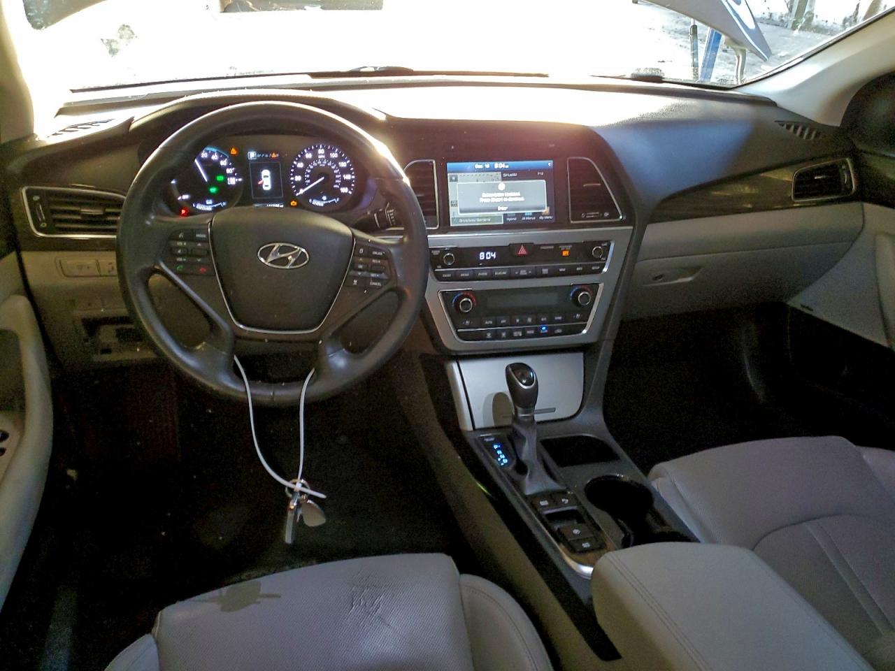 2017 HYUNDAI SONATA HYBRID photo 8