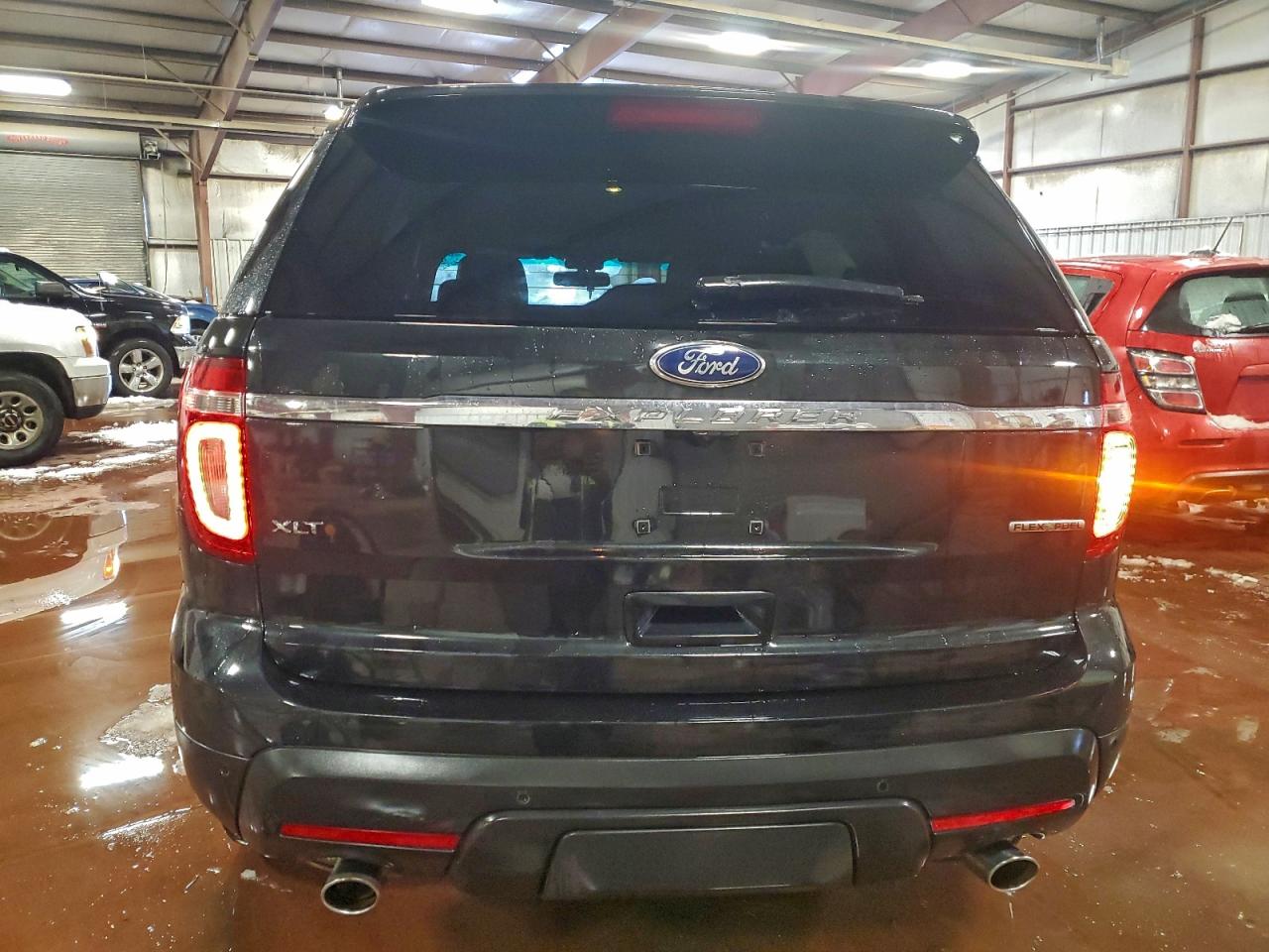 2013 FORD EXPLORER XLT photo 6