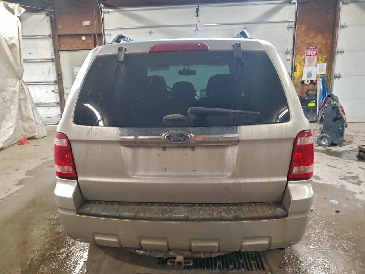 2012 FORD ESCAPE XLT photo 6