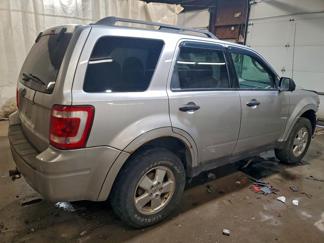 2012 FORD ESCAPE XLT photo 3