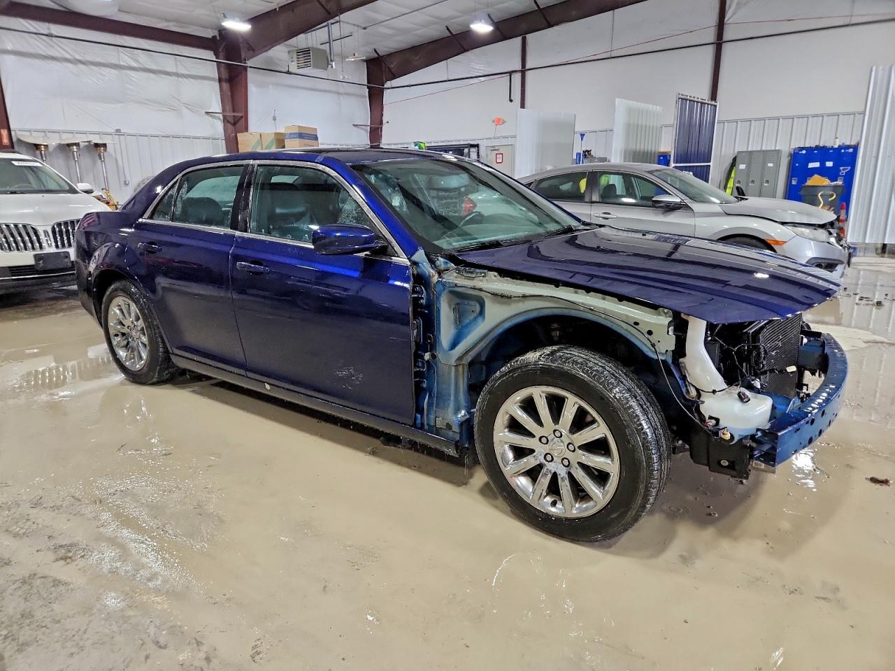 2014 CHRYSLER 300 photo 4