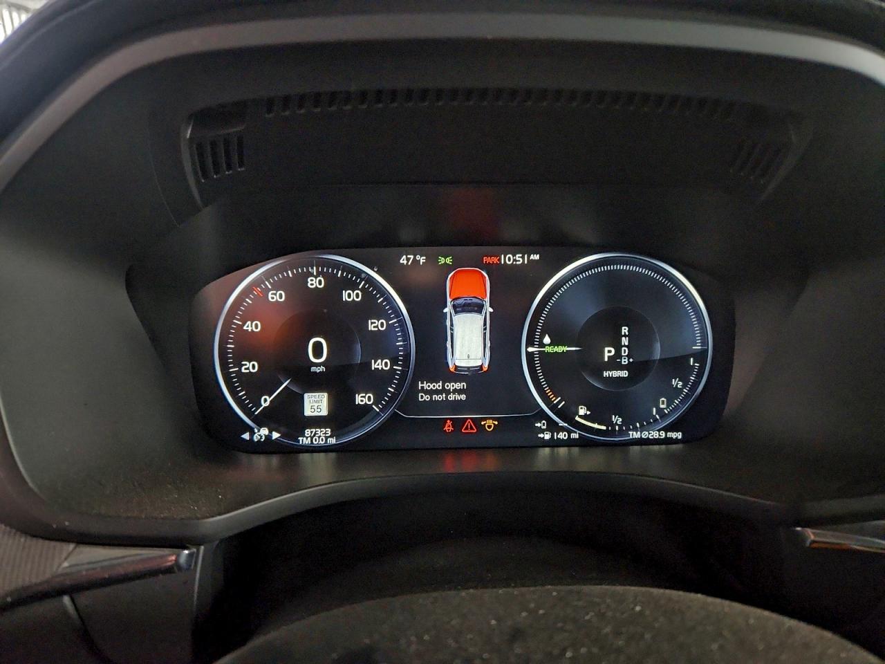 2021 VOLVO XC60 T8 RECHARGE R-DESIGN photo 9