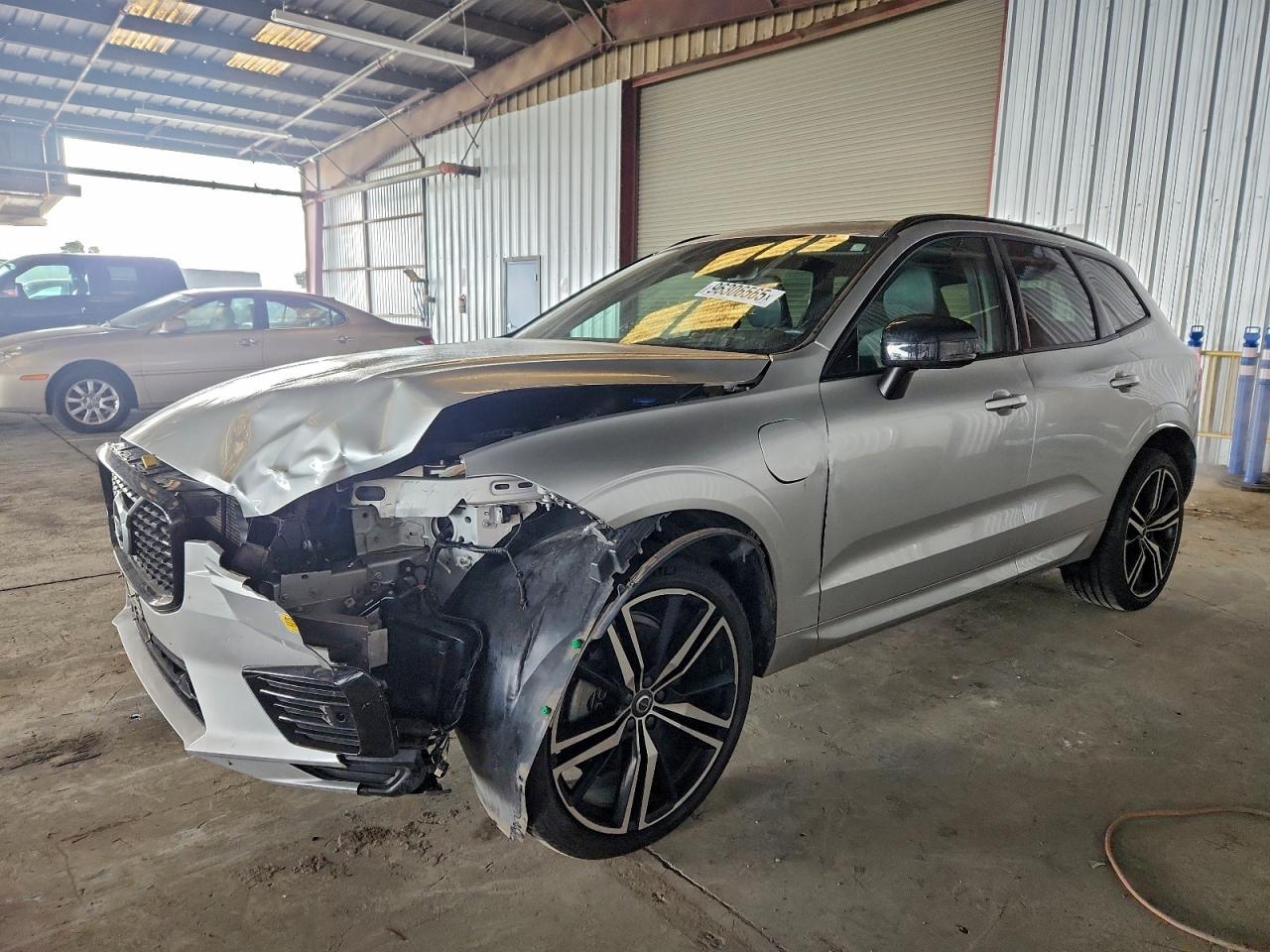 2021 VOLVO XC60