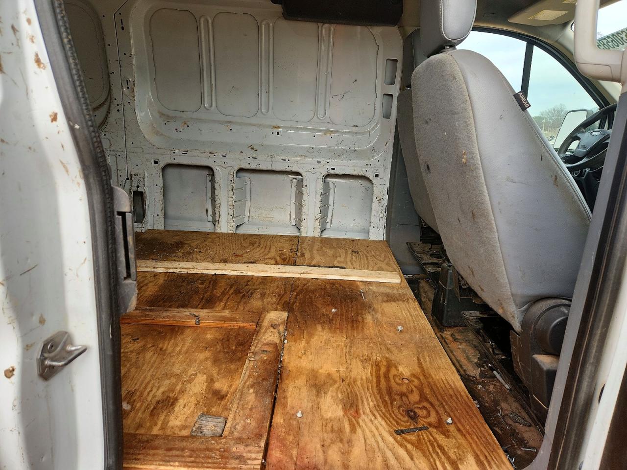 2018 FORD TRANSIT T-150 photo 11