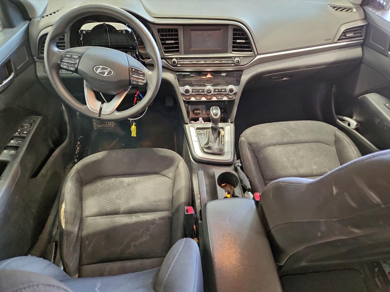 2020 HYUNDAI ELANTRA SE photo 8