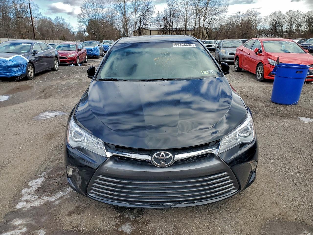 2016 TOYOTA CAMRY LE photo 5