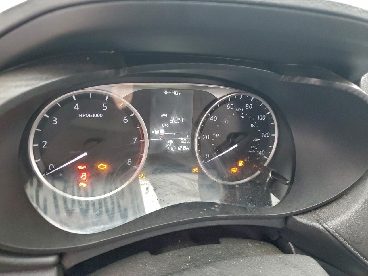 2020 NISSAN VERSA S photo 9