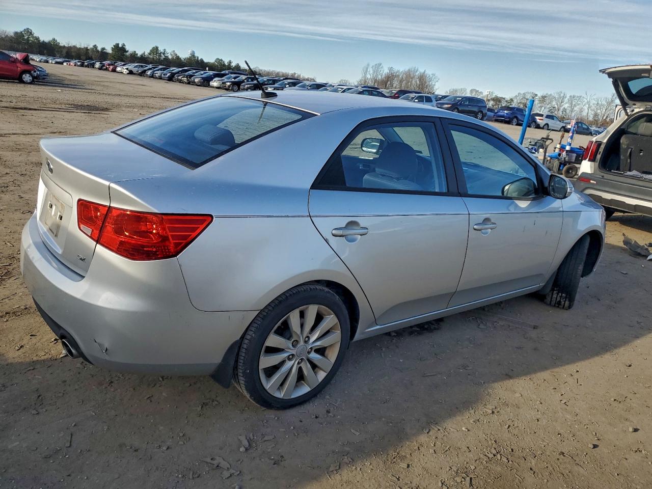 2010 KIA FORTE SX photo 3