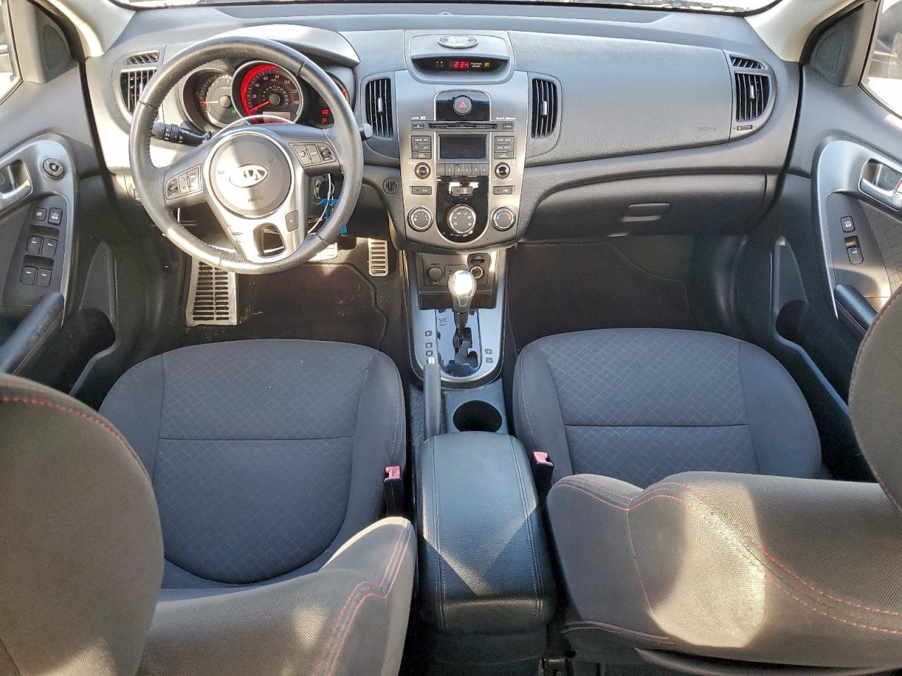2010 KIA FORTE SX photo 8