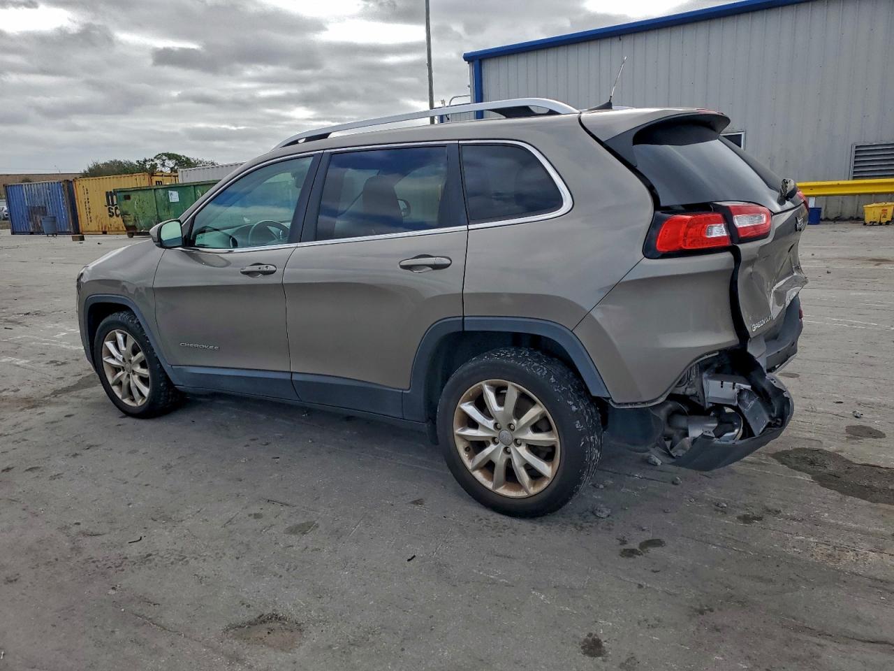2017 JEEP CHEROKEE LIMITED photo 2