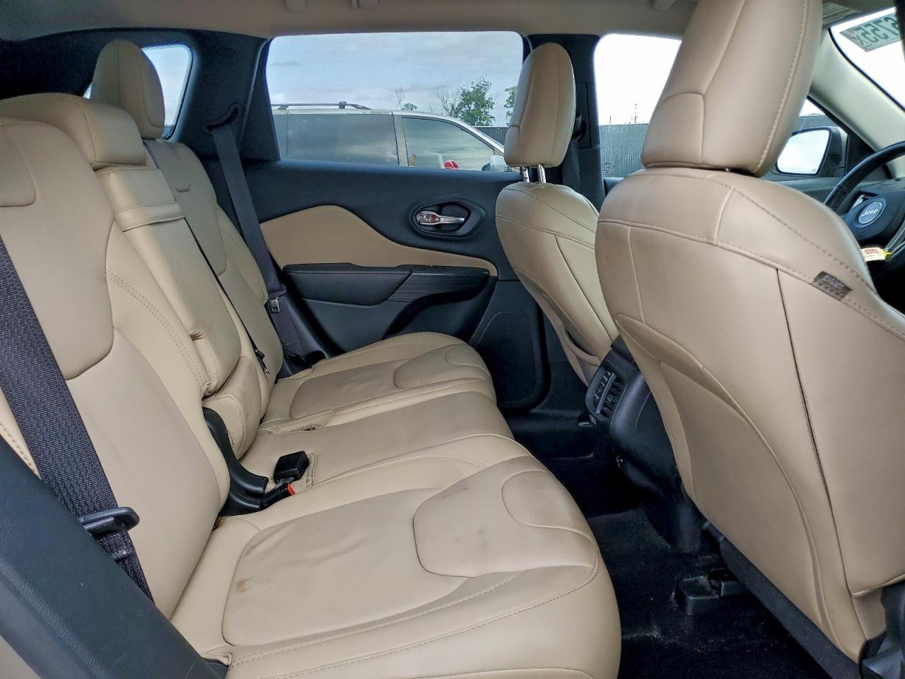 2017 JEEP CHEROKEE LIMITED photo 11